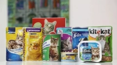 Koľko suchých potravín dáva mačku za deň